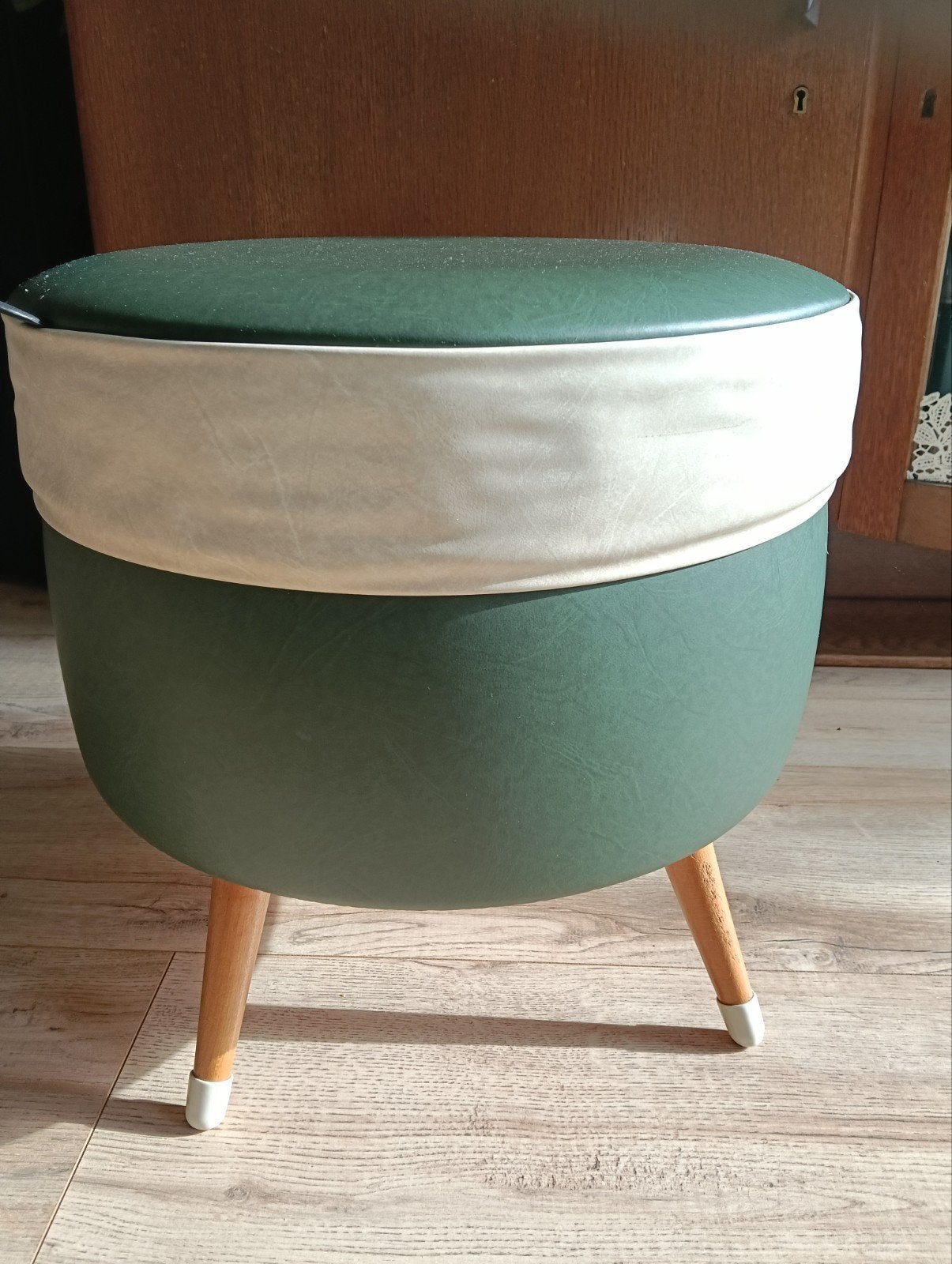 Vintage poef jaren 60, Ophalen of Verzenden, Zo goed als nieuw, Rond, Hout