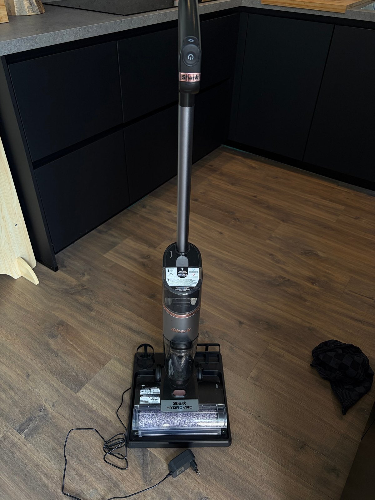 Shark Hydrovac 3-in-1 Stofzuiger en Dweil, Witgoed en Apparatuur, Stofzuigers, Overige merken, Draadloos, Zo goed als nieuw, Reservoir