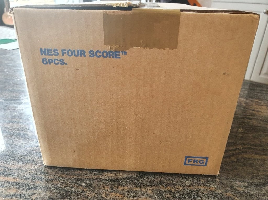 Sealed box met 6 nieuwe Nintendo NES Four Scores NOS gaming, Spelcomputers en Games, Ophalen of Verzenden, Nieuw, Met 1 controller