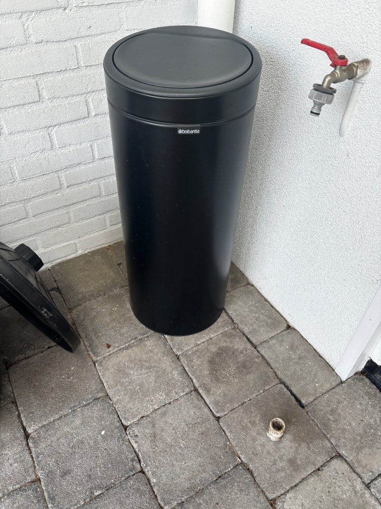 Brabantia touch bin zwart, 40 liter of meer, Ophalen, Zo goed als nieuw, Rvs