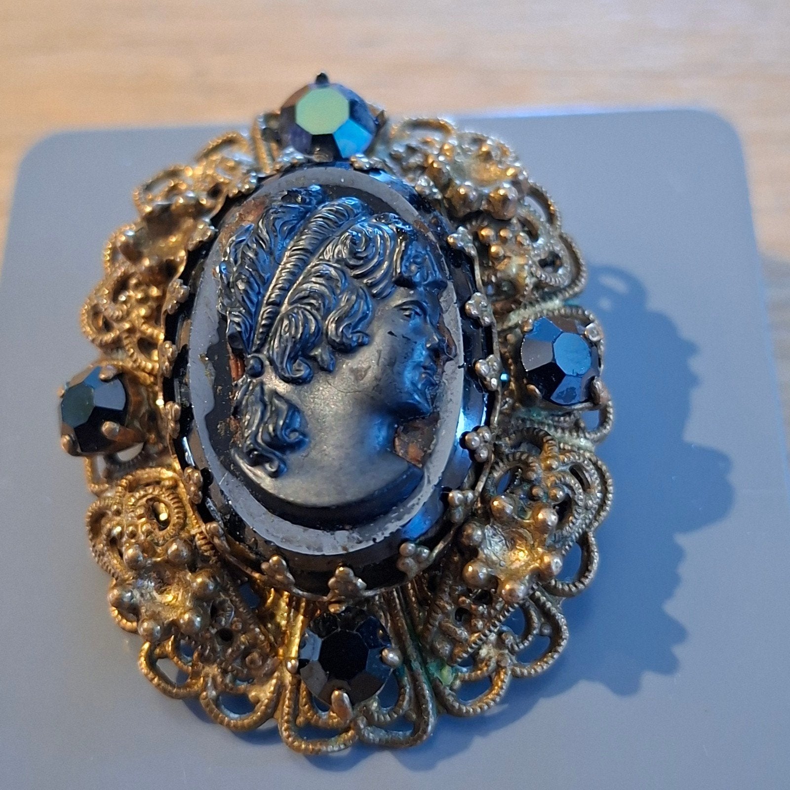 Antieke Victoriaanse Cameo Broche met Edelstenen, Antiek en Kunst, Ophalen of Verzenden