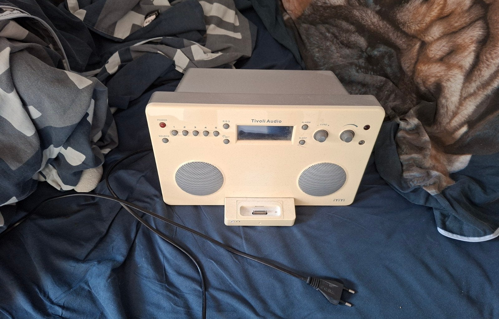 Tivoli Audio iYiYi Radio met iPod Dock, Ophalen, Gebruikt, Radio