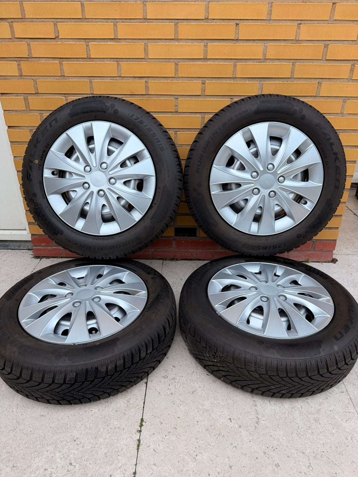 Winterbanden Suzuki Swift / Ignis + TPMS + 7 mm prof., Ophalen, 15 inch, 175 mm, Banden en Velgen