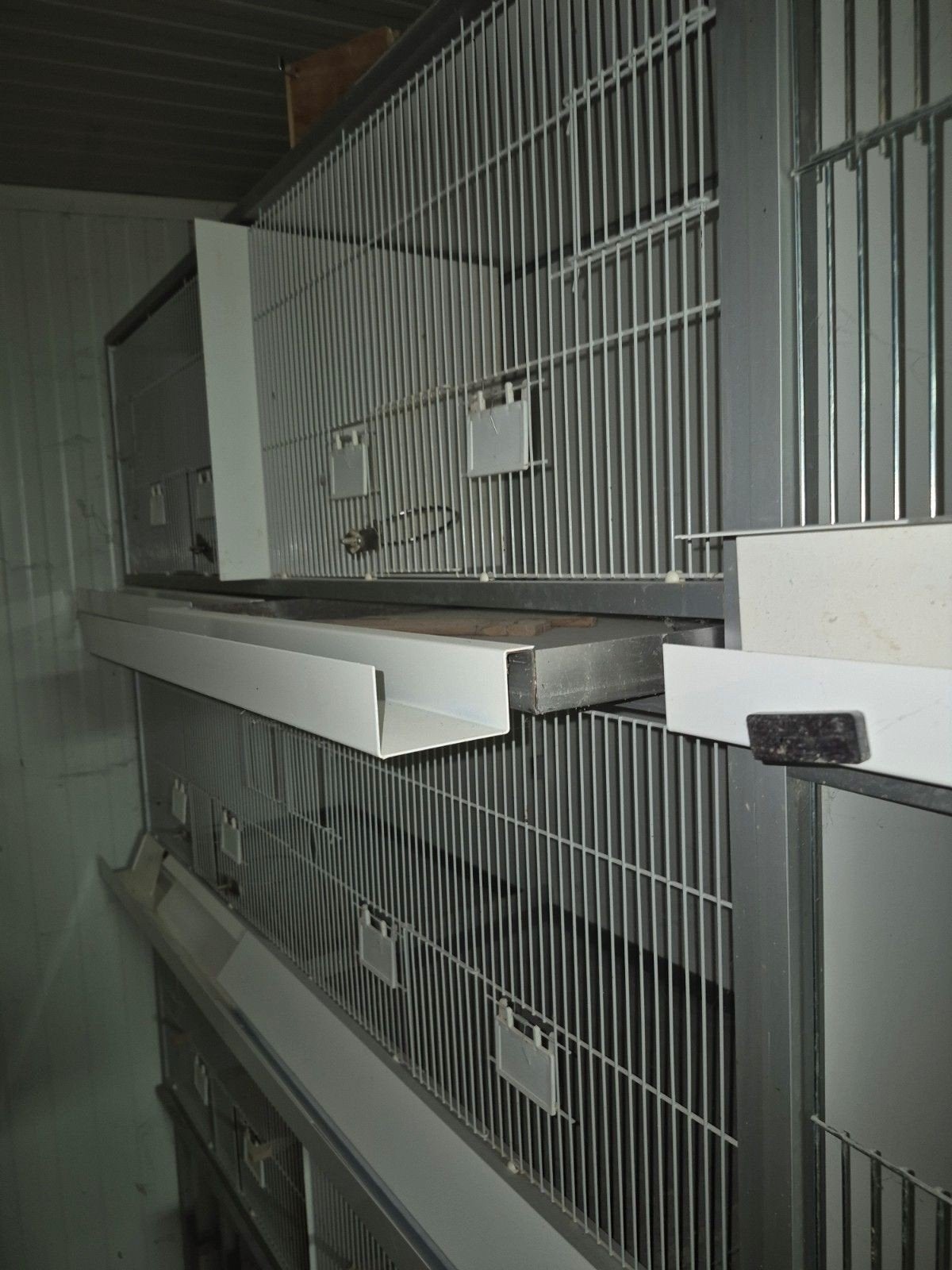 aluminium/trespa  kweek kooien, Dieren en Toebehoren, Ophalen of Verzenden, Zo goed als nieuw, Aluminium, Vogelkooi