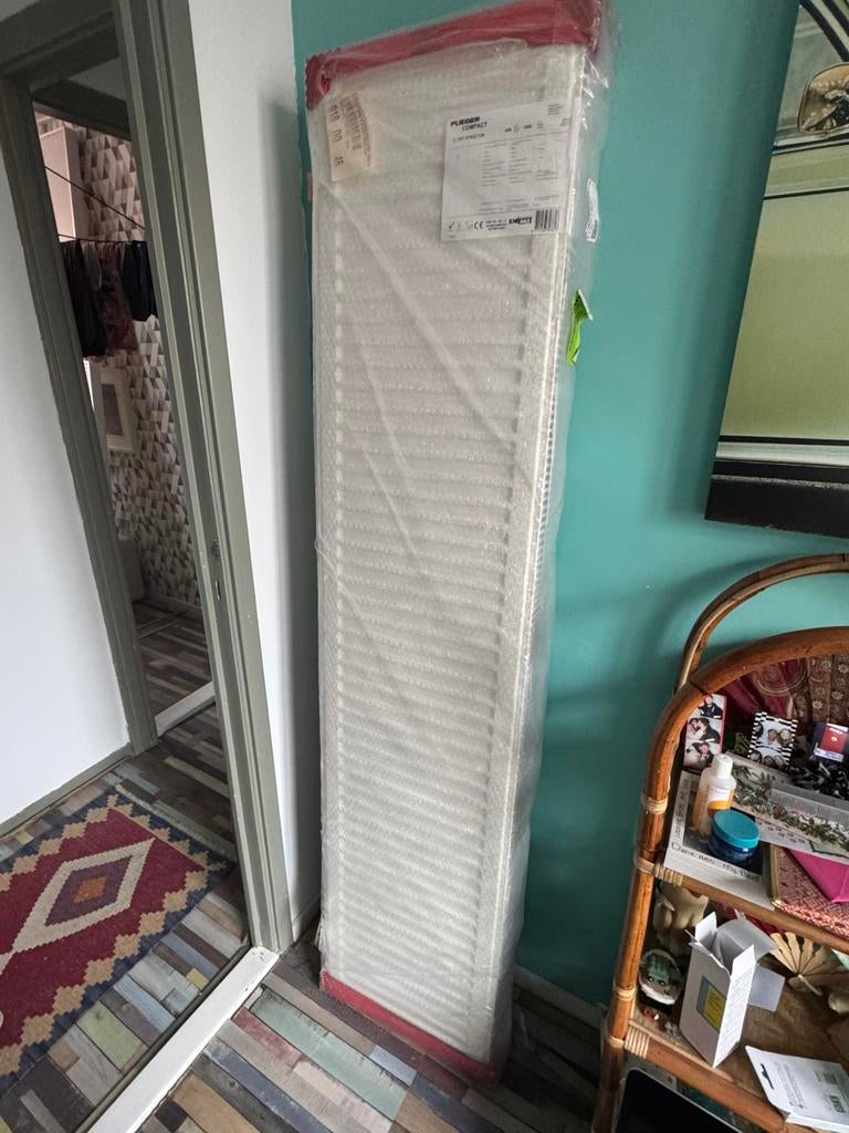 Radiator 180 x 40 x 10 cm, Doe-het-zelf en Verbouw, Verwarming en Radiatoren, 30 tot 80 cm, Radiator, Nieuw, 150 cm of meer