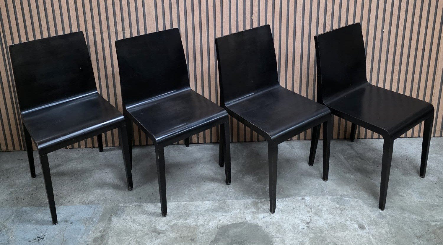 16 x Pedrali Young design stoelen eiken hout kantine kantoor, Ophalen of Verzenden, Zo goed als nieuw, Vijf, Zes of meer stoelen