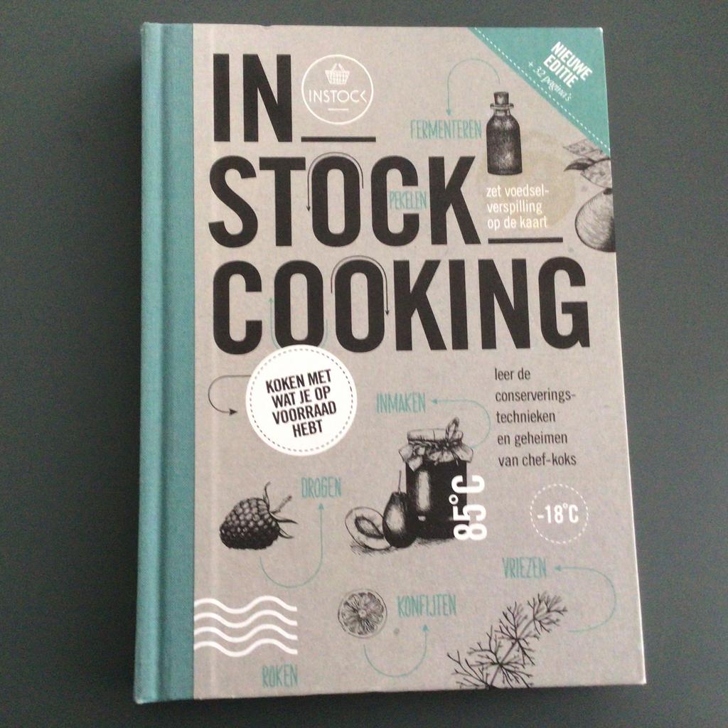 Stichting Instock - Instock cooking, Boeken, Ophalen of Verzenden, Gelezen, Stichting Instock