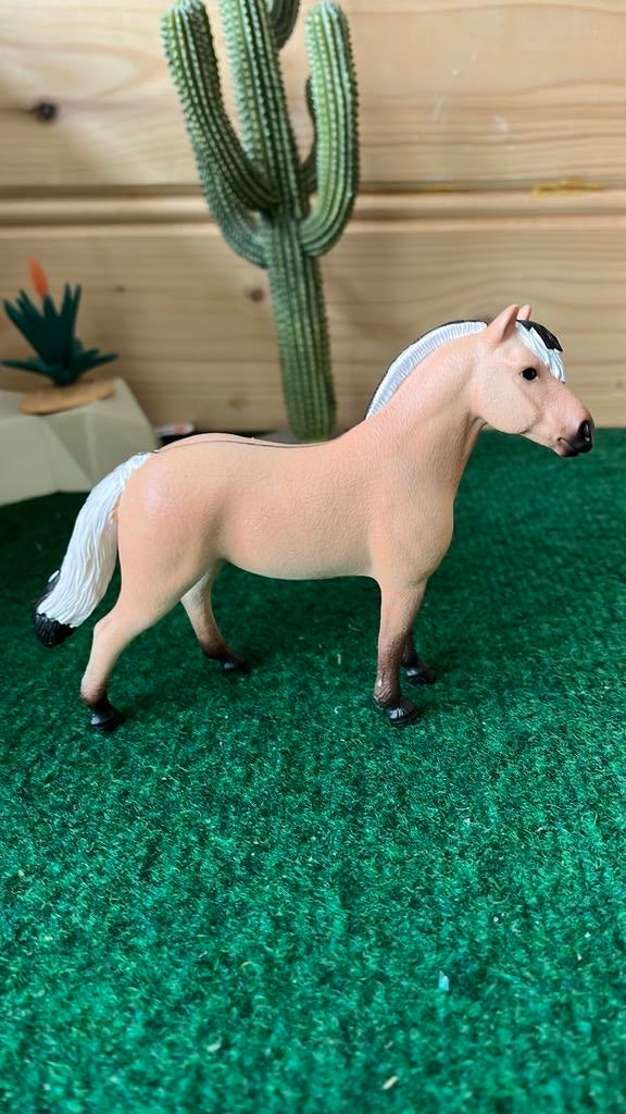 Schleich fjorden ruin, Ophalen of Verzenden, Zo goed als nieuw, Paard, Beeldje of Figuurtje