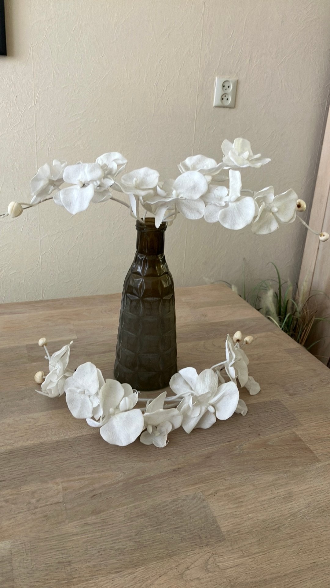 Orchideeën imitatie 4 witte ook leuk zo 2 in een platte vaas, Ophalen of Verzenden, Zo goed als nieuw