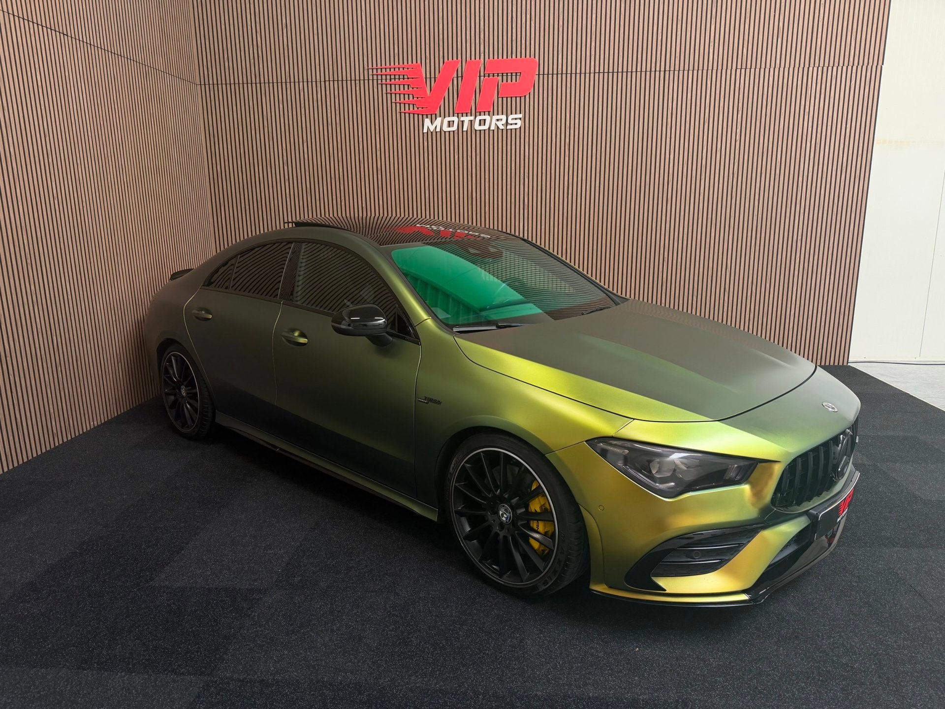 Mercedes-Benz CLA-klasse AMG 35 4MATIC Premium Plus, Auto's, Automaat, CLA, 1490 kg, 4 cilinders