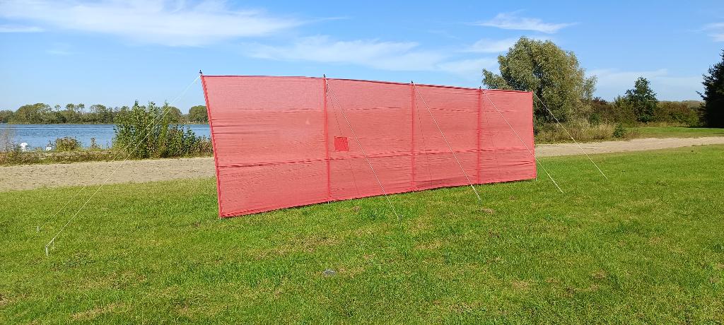 katoenen windscherm 140x500 rood  20 euro, Ophalen of Verzenden, Uittrekbaar, Zo goed als nieuw
