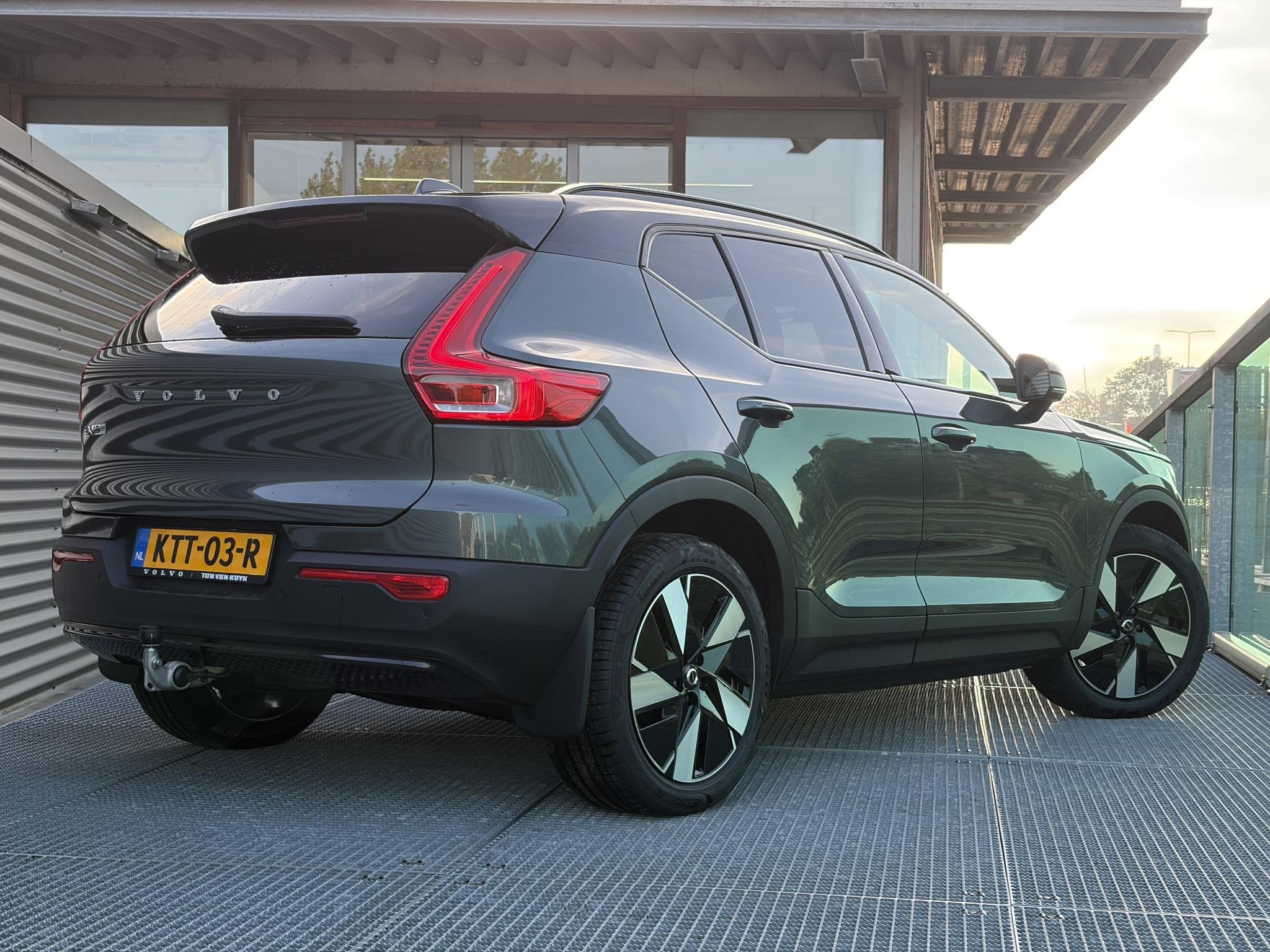 Volvo EX40 Single Motor Extended Range Plus Europa 82 kWh /, Auto's, Automaat, Gebruikt, Volvo Selected Used Cars, 82 kWh