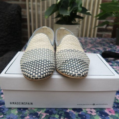 Loafers gevlochten leder beige blauw Pertini mt 37, Pertini, Schoenen met lage hakken, Blauw, Ophalen of Verzenden