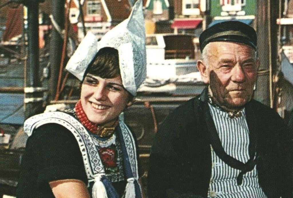 993022 Volendam NH Klederdracht Nette kaart onbeschreven, Ophalen of Verzenden, 1960 tot 1980, Ongelopen, Noord-Holland