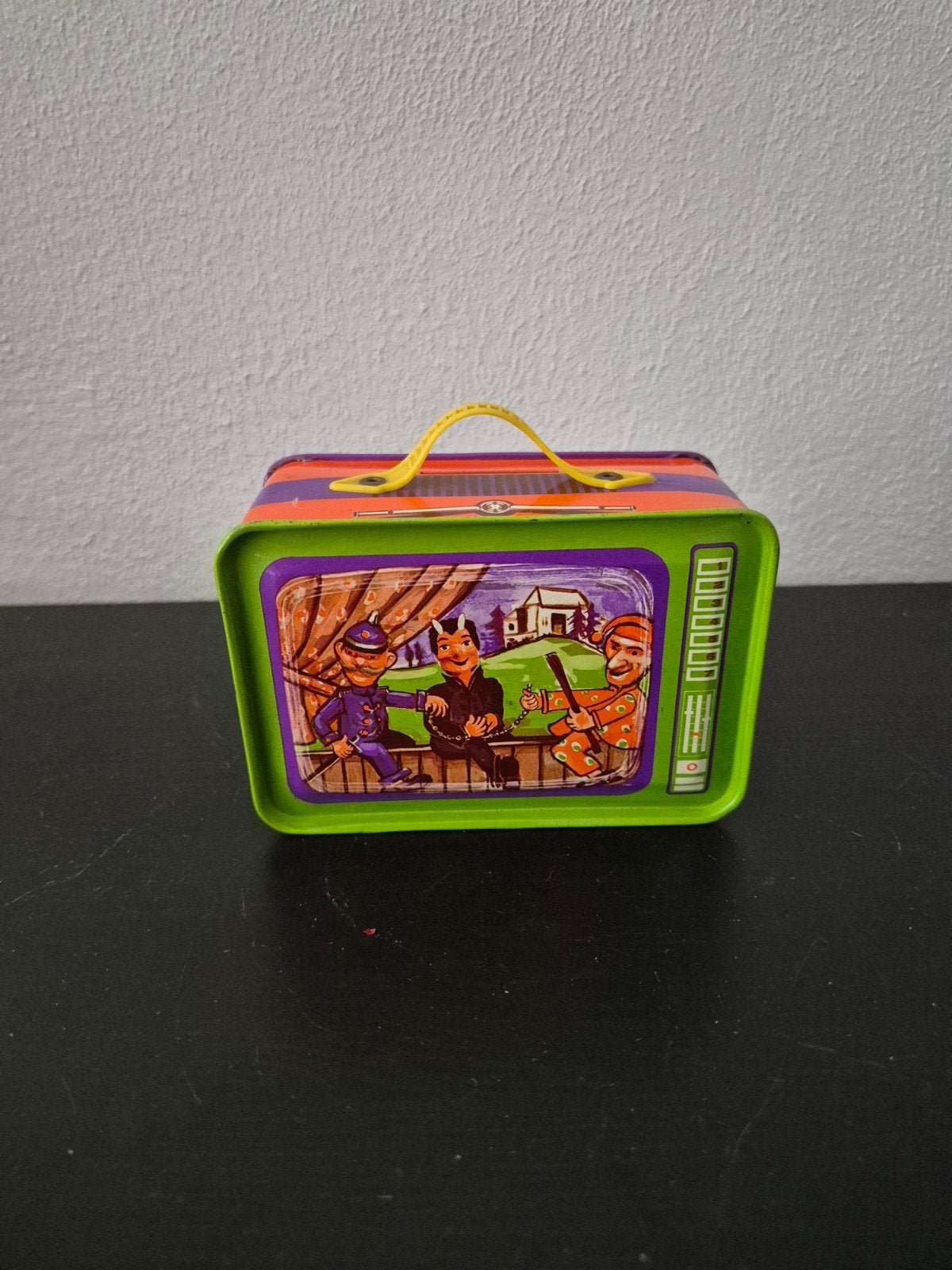 Vintage blikken spaarpot in de vorm van een tv, Ophalen of Verzenden, Gebruikt
