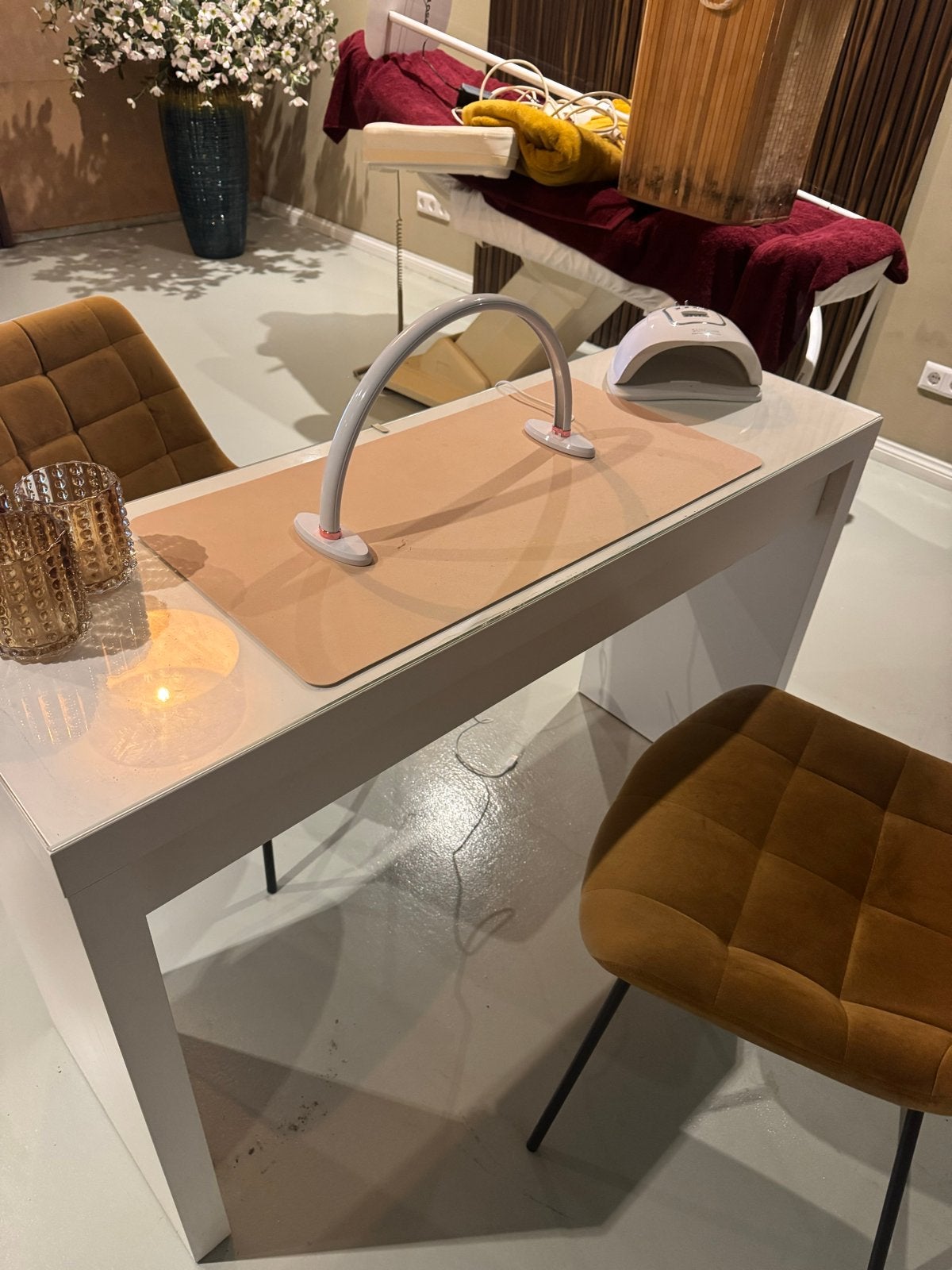 Alles voor een nagelstudio, tafel, lampen, elektrische vijl, Ophalen, Zo goed als nieuw, Overige typen