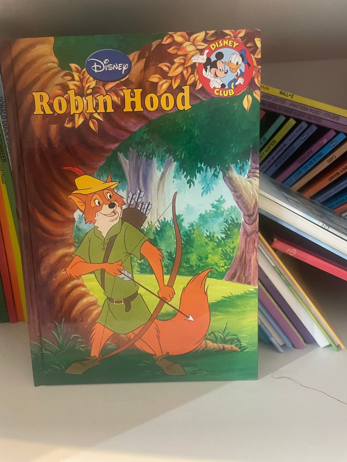 Disney Robin Hood Boek - Klassiek Avontuur, Boeken, Ophalen of Verzenden, Zo goed als nieuw, Sprookjes