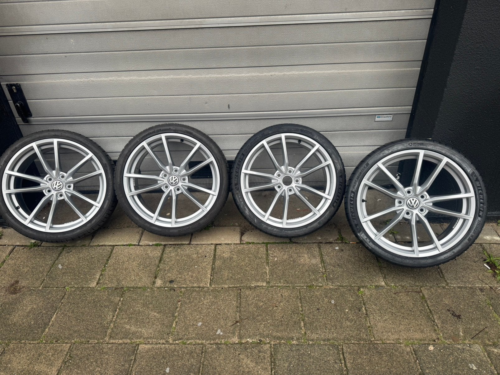 Vw pretoria originele velgen 5g0601025AJ zilver 19 inch, Velg(en), 235 mm, Zomerbanden, Ophalen