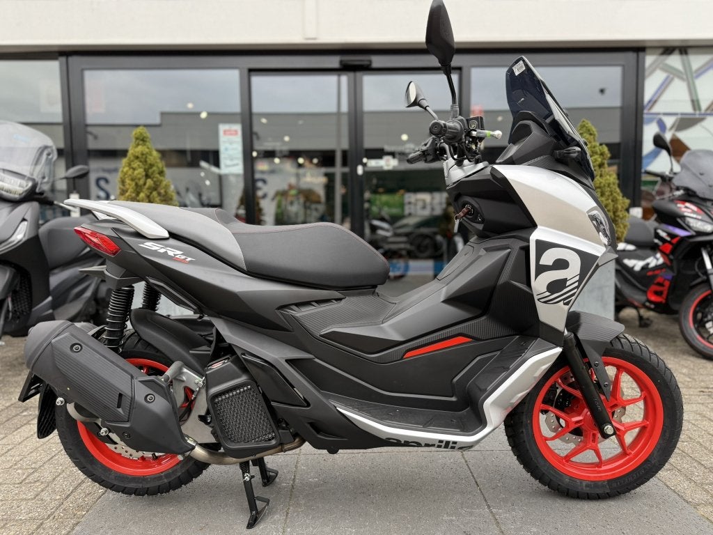 Aprilia SR GT Sport 125cc actie, Motoren, Niet ingevuld, Scooter, Bedrijf, Niet ingevuld