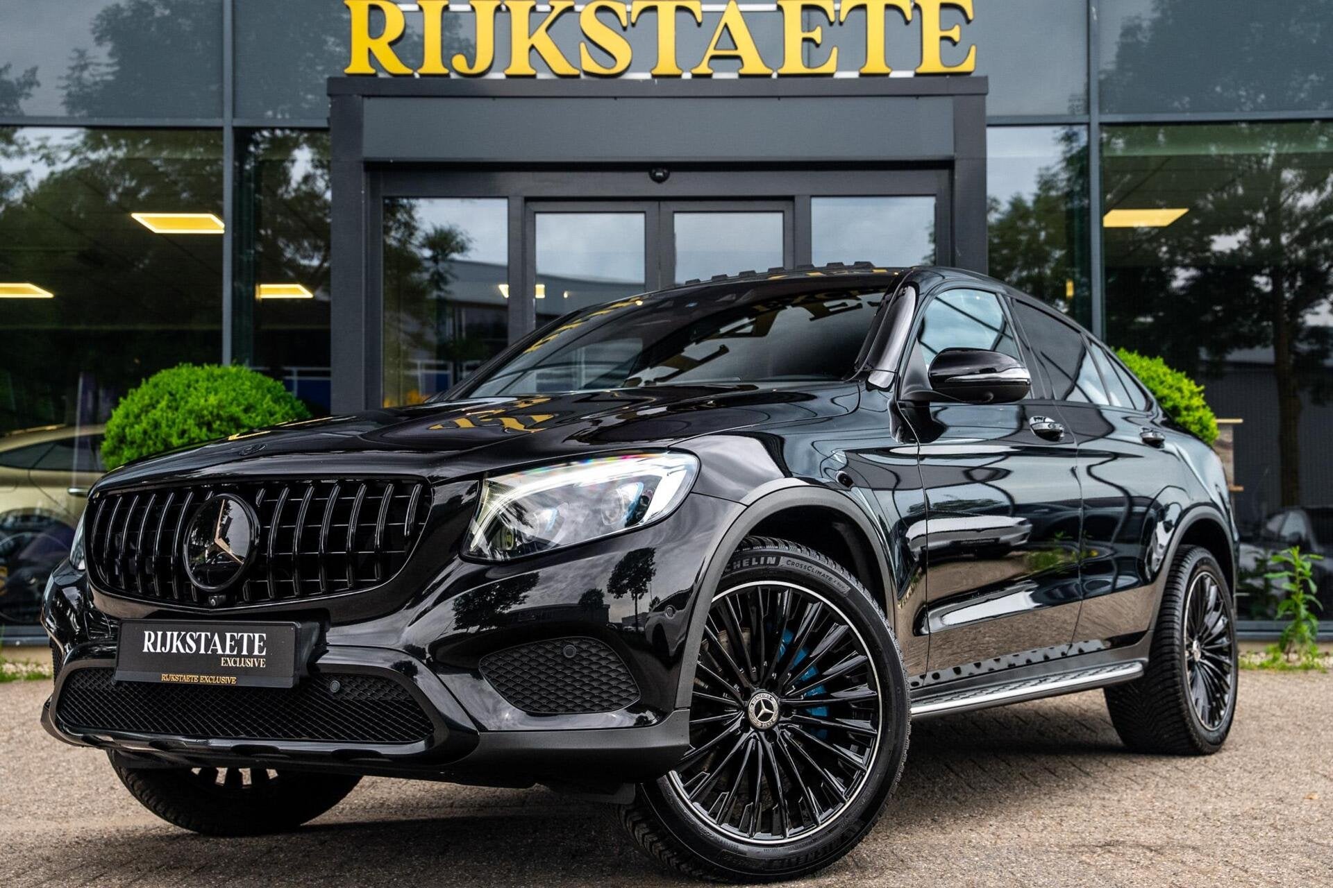 Mercedes GLC-klasse Coupé 350e 4MATIC AMG|PANO|BURMESTER|36, Automaat, 1940 kg, Gebruikt, Zwart