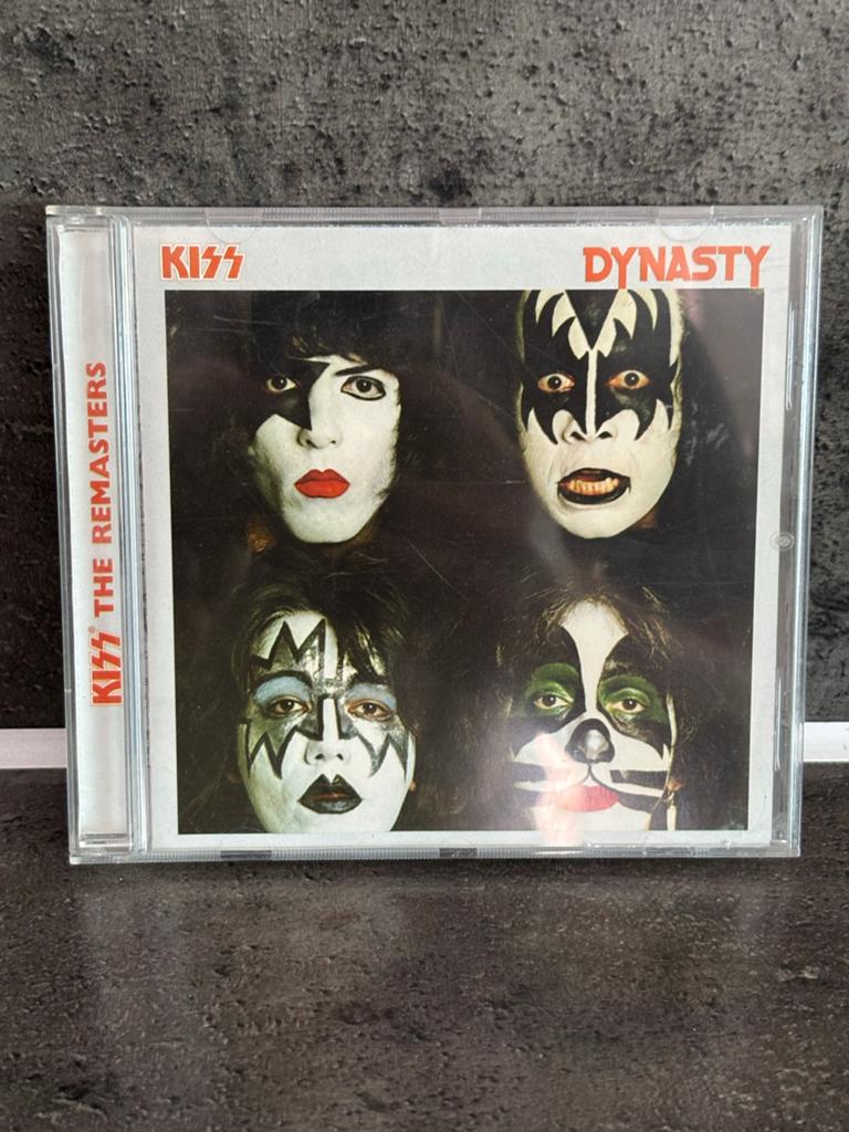 KISS - Dynasty CD (The Remasters), Ophalen of Verzenden, 1970 - 1979, Zo goed als nieuw