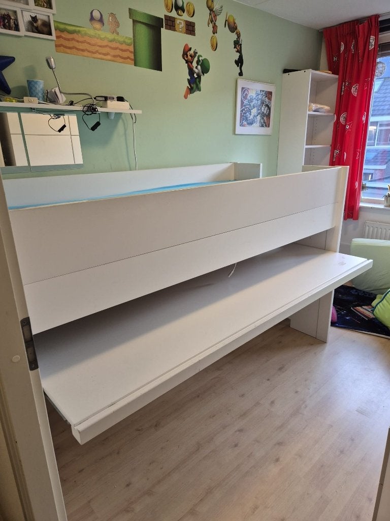 Hoogslaper bed kinderbed + geïntegreerde bureaublad + matras, Ophalen, Gebruikt, Halfhoogslaper
