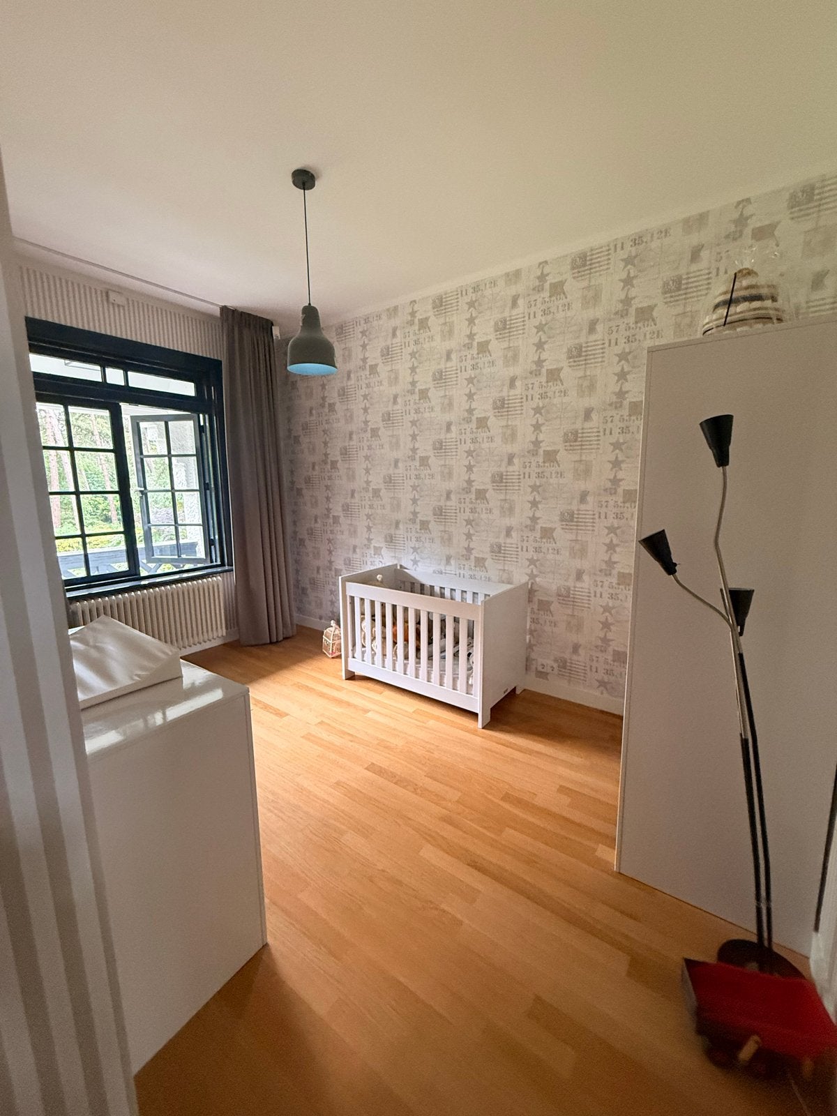 Complete babykamer: ledikant, commode en kledingkast, Kinderen en Baby's, Kinderkamer | Complete kinderkamers, Ophalen, Zo goed als nieuw