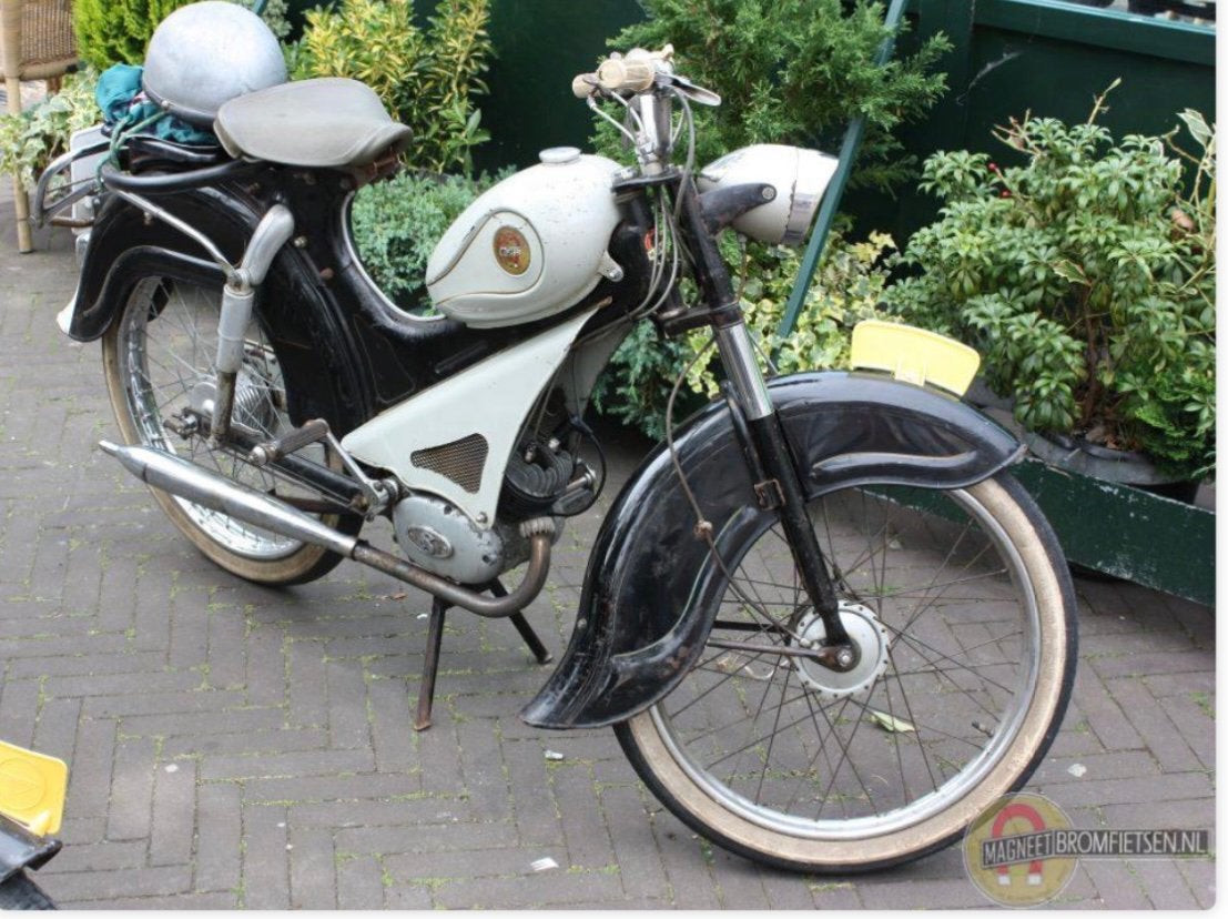 Gevraagd/Gezocht: Magneet ME-59, Fietsen en Brommers, Maximaal 45 km/u, 49 cc, 2 versnellingen, Ophalen