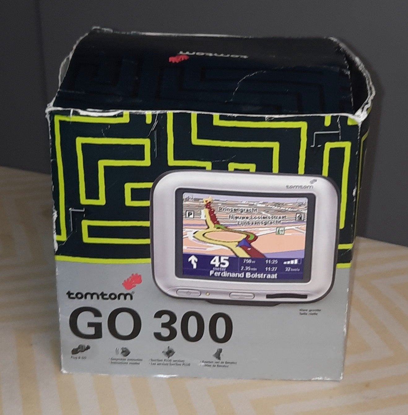 TomTom GO 300 navigatieset met accessoires en doos, Ophalen of Verzenden