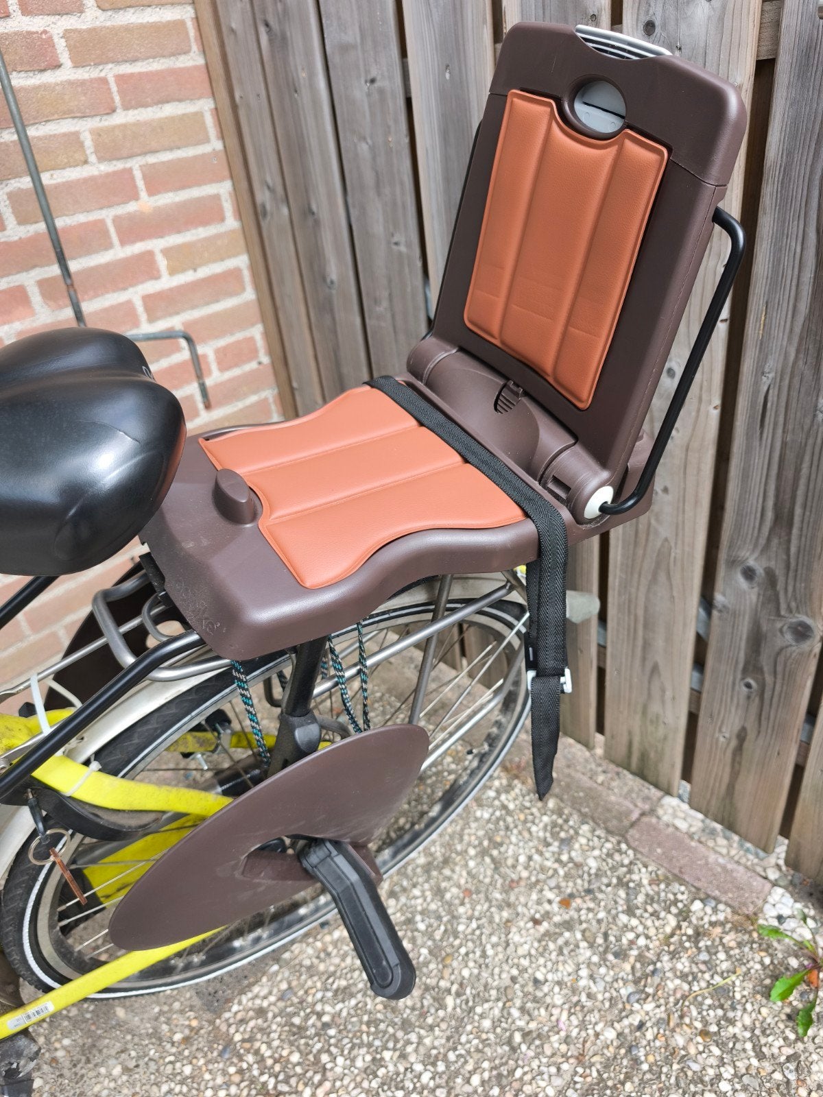 Bobike Classic Junior Plus Achterzitje - Coffee Brown, Fietsen en Brommers, Fietsaccessoires | Fietsstoeltjes, Ophalen, Achterzitje