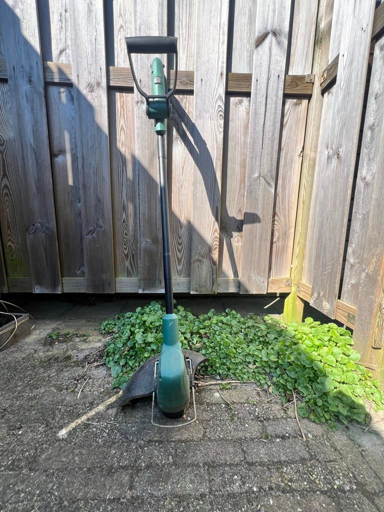 Bosch EasyGrassCut 18-230 accu grastrimmer met lader, Ophalen, Gebruikt, 10 tot 30 cm, Accu