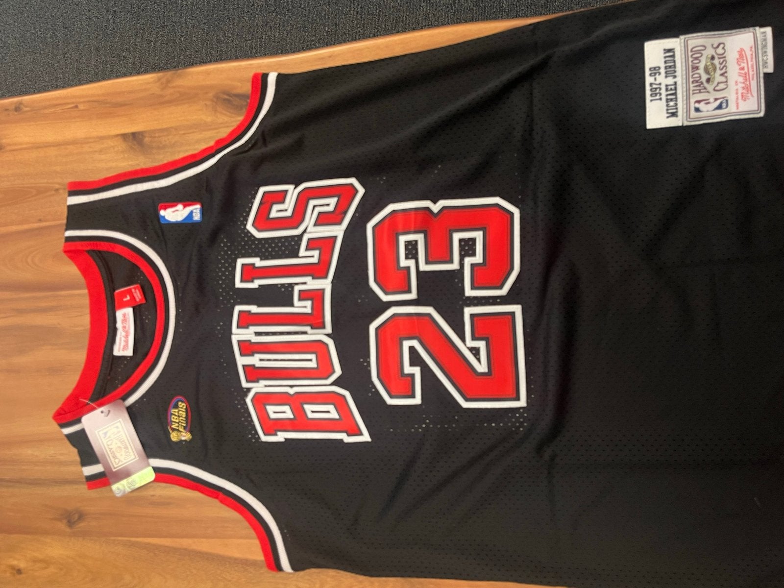 Michael Jordan NBA Finals Jersey 1997-98 - Mitchell & Ness, Ophalen of Verzenden, Zo goed als nieuw, Kleding
