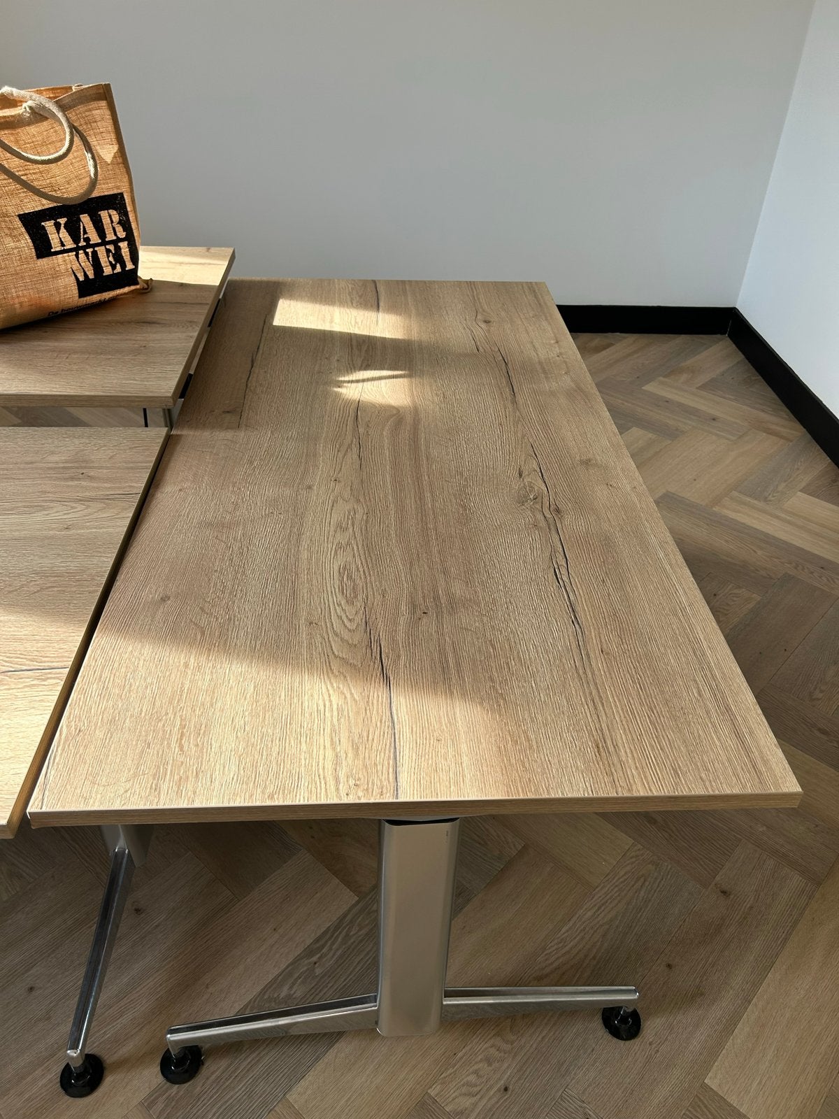 Bureau tafel Elektrisch Verstelbaar, Ophalen, Gebruikt, 50 tot 100 cm, Rechthoekig
