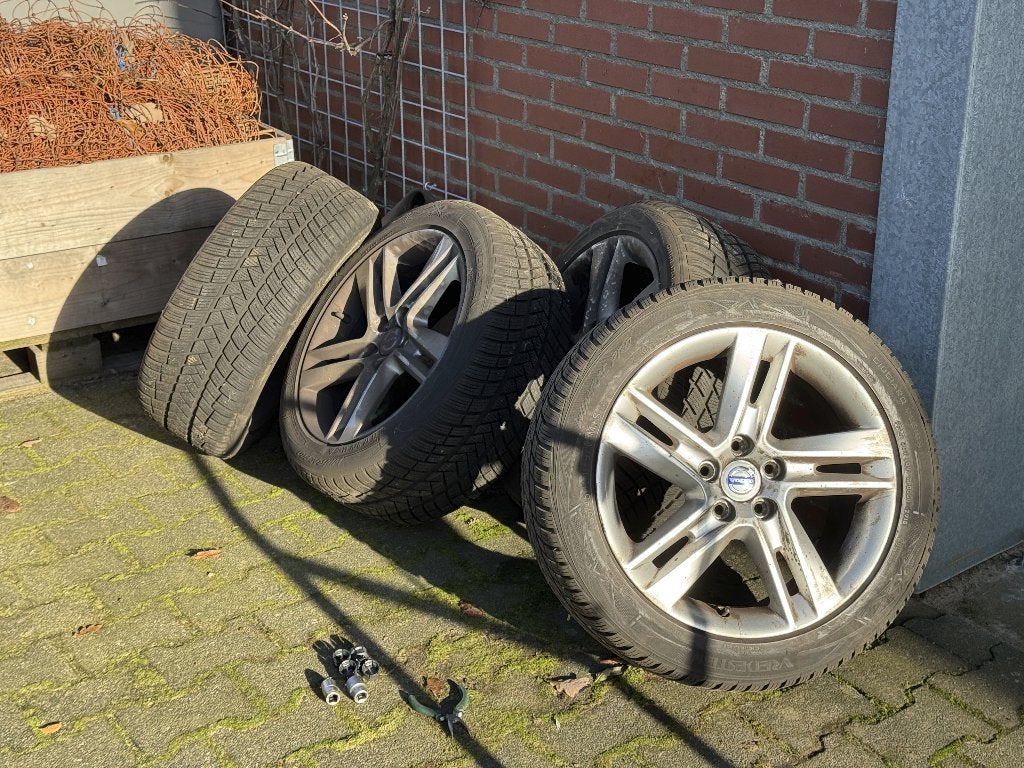 Winterbanden met velg, Auto-onderdelen, Ophalen, Gebruikt, Banden en Velgen, 17 inch