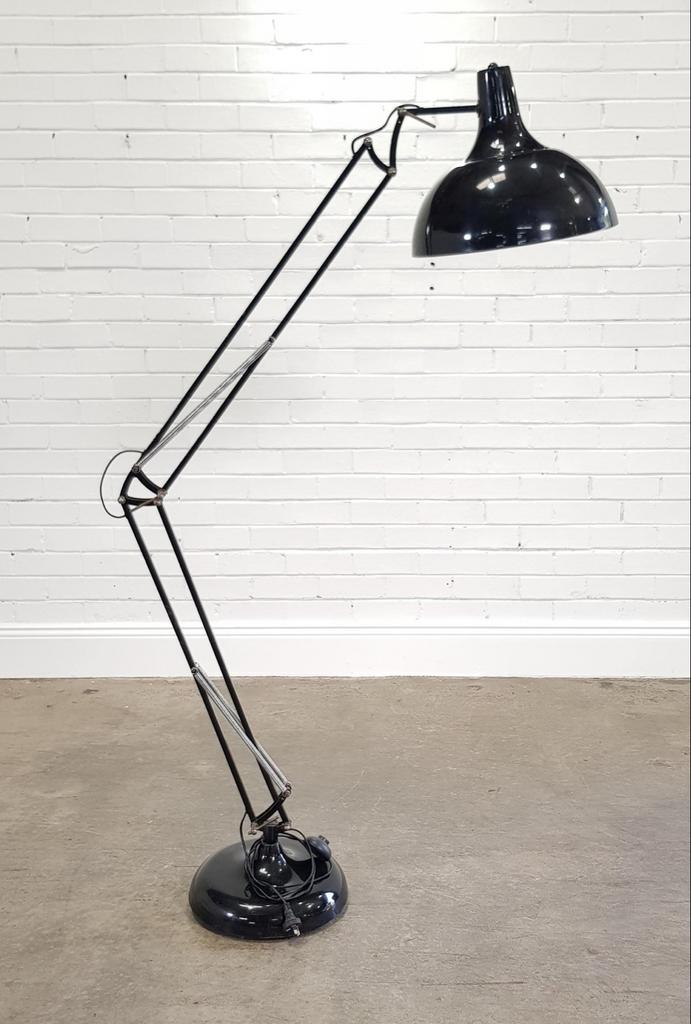 Industriële Zwarte Vloerlamp met Verstelbare Arm, Ophalen of Verzenden, Zo goed als nieuw, Metaal, 150 tot 200 cm