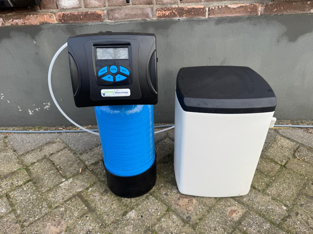 Govers waterservices - Green Dolphin waterontharder 10 liter, Ophalen, Zo goed als nieuw, Waterontharder met zout