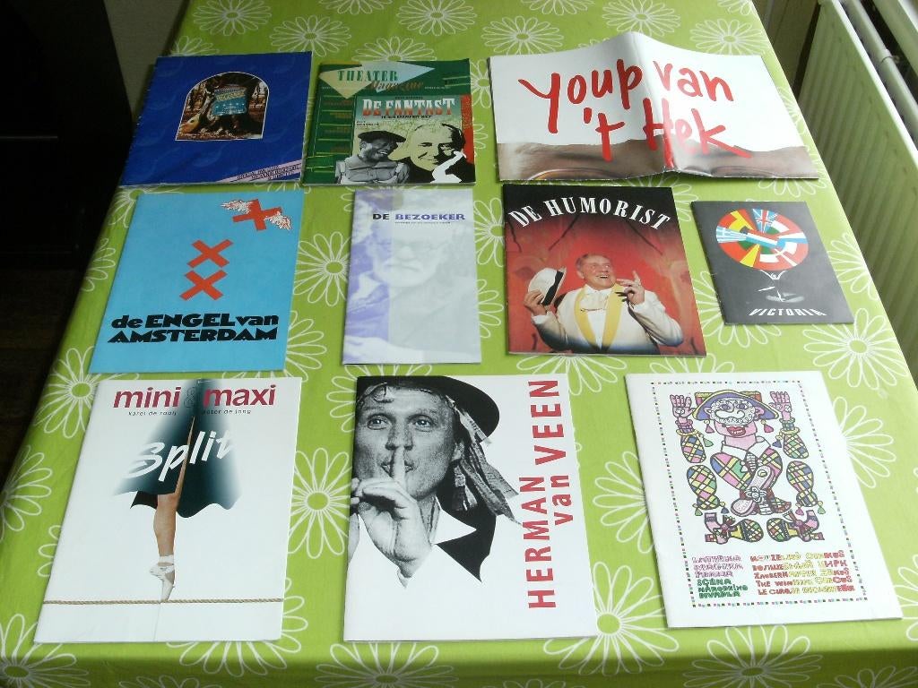 Vintage theater programmaboekjes van veel artiesten (1), Ophalen of Verzenden, Gelezen, Cabaret