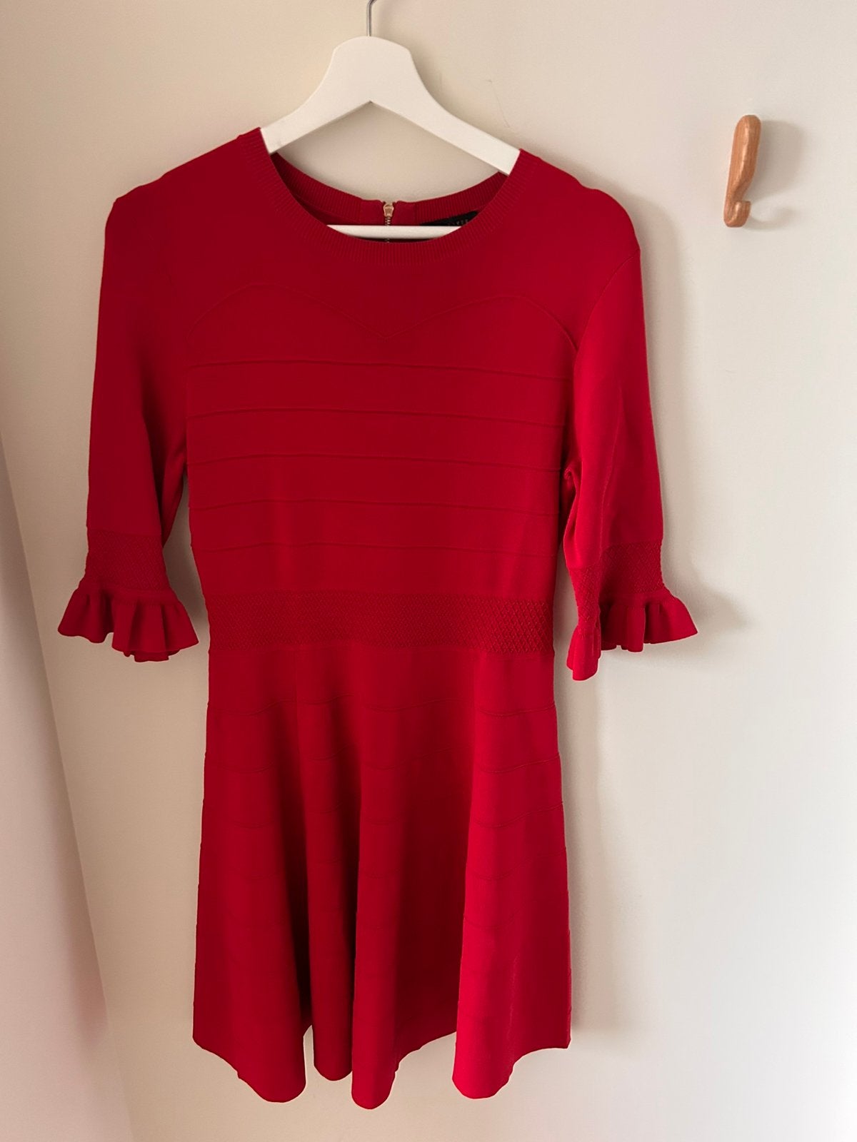 Ted Baker jurk, Maat 38/40 (M), Ophalen of Verzenden, Gedragen, Boven de knie