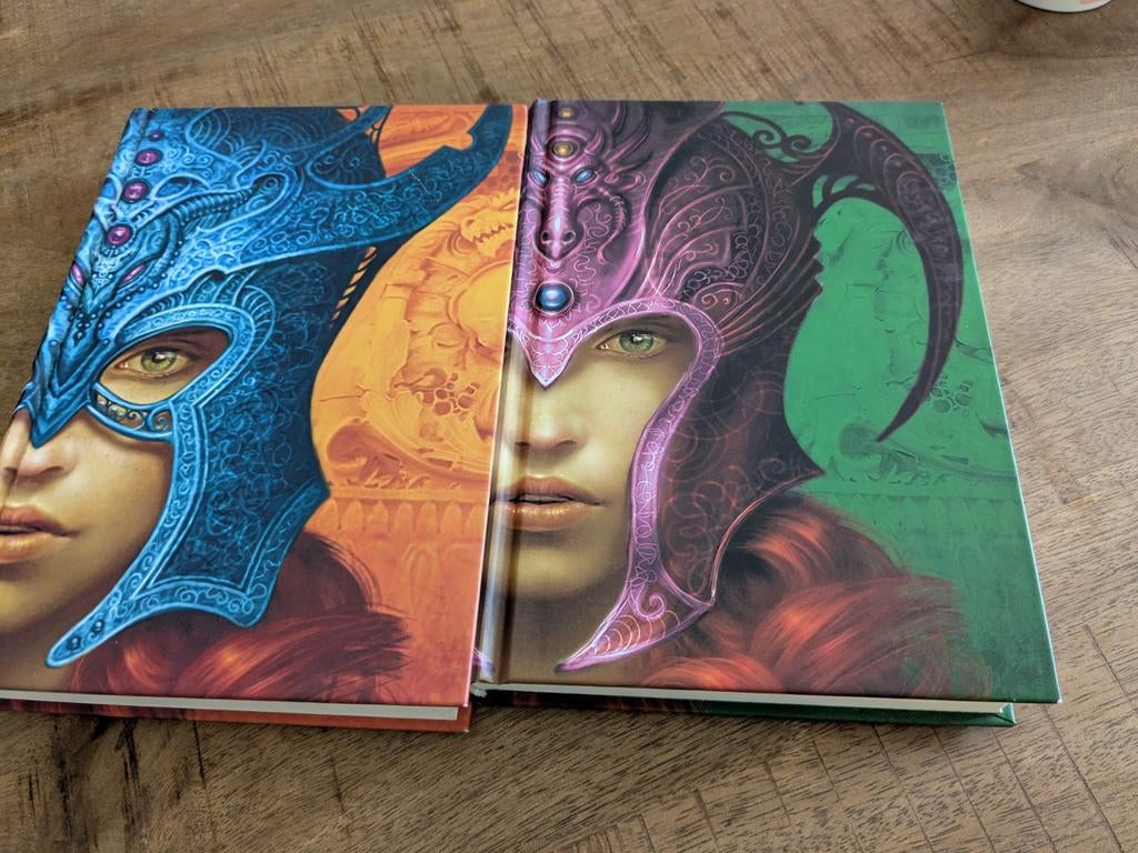 Het drakenmeisje  2 en 3, Boeken, Fantasy, Zo goed als nieuw, Ophalen of Verzenden