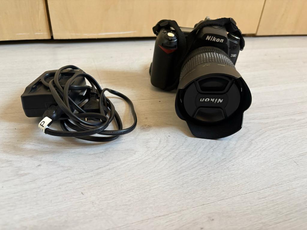 Nikon D90 Spiegelreflexcamera met 18-105mm lens, Audio, Tv en Foto, Fotocamera's Digitaal, Ophalen, Gebruikt, Spiegelreflex, 4 t/m 7 keer
