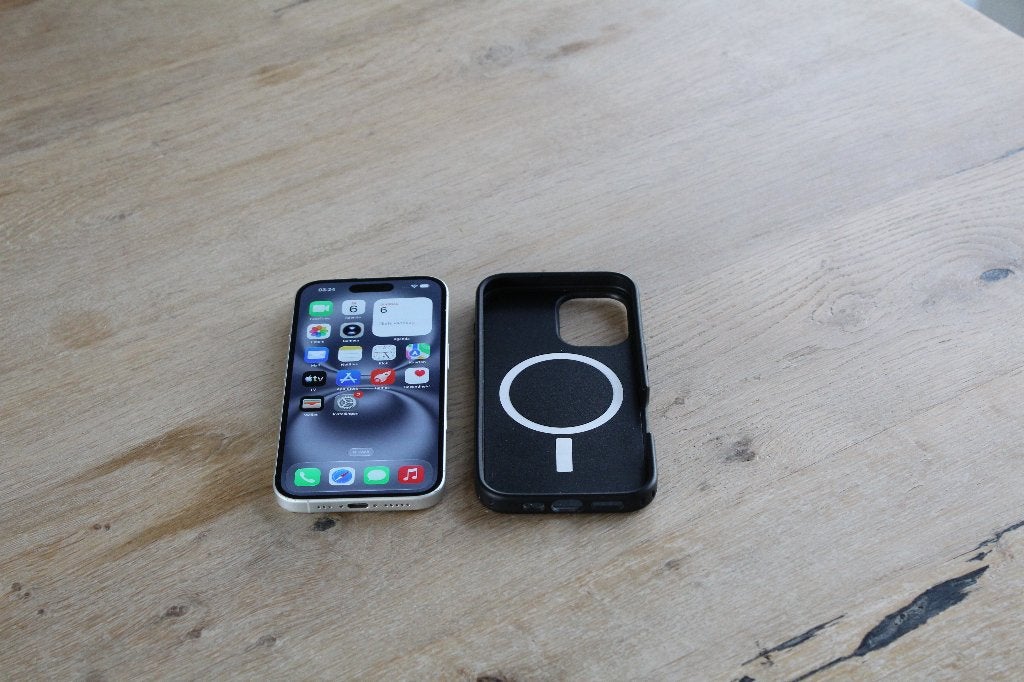 Apple iPhone 16 - 128GB - Wit | Batt 91% | Otterbox Case, Apple, Wit, IPhone 16, Ophalen of Verzenden