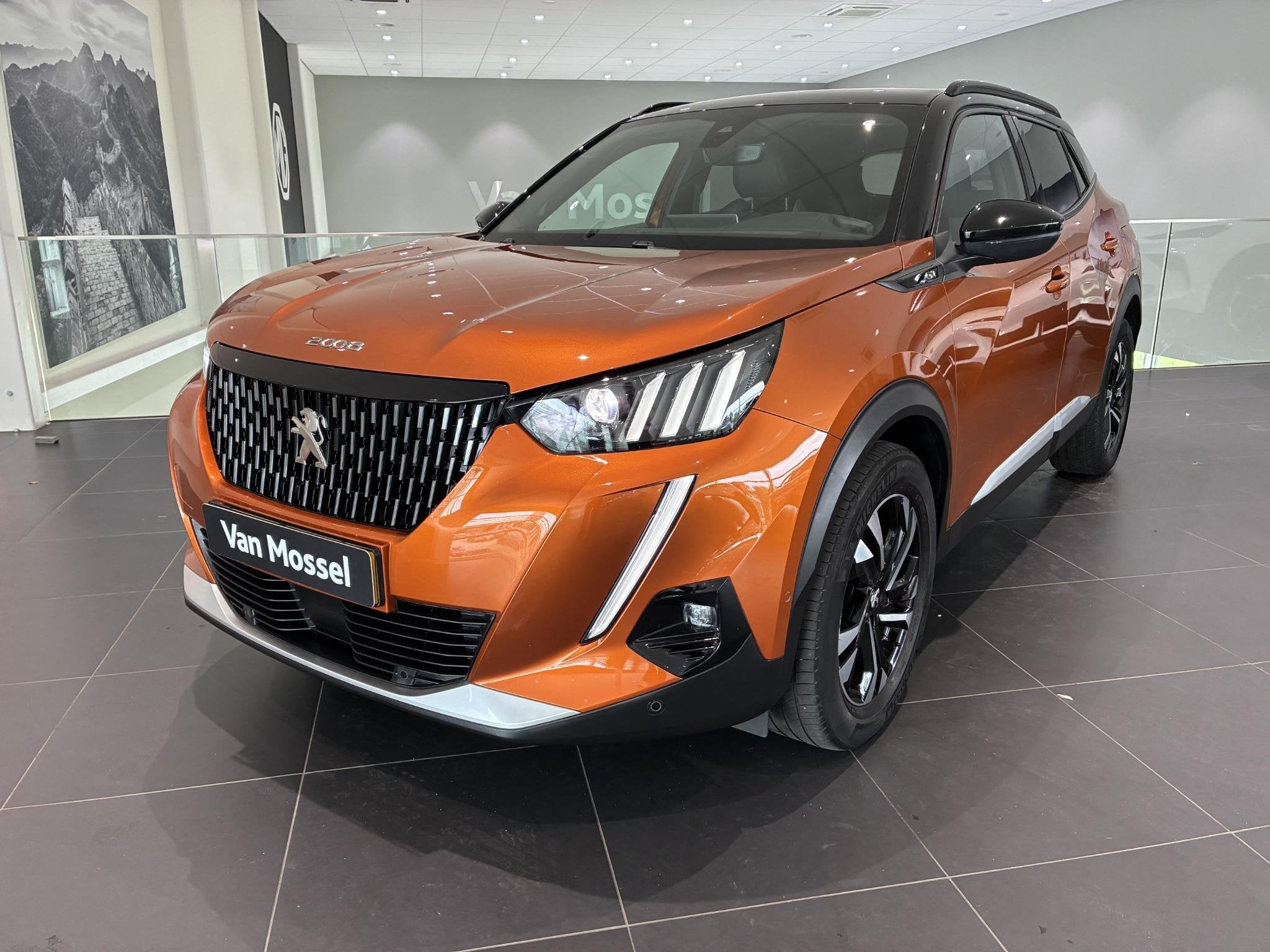 Peugeot 2008 1.2 PureTech GT, Auto's, 12 maanden, Gebruikt, Euro 6, Leder en Stof