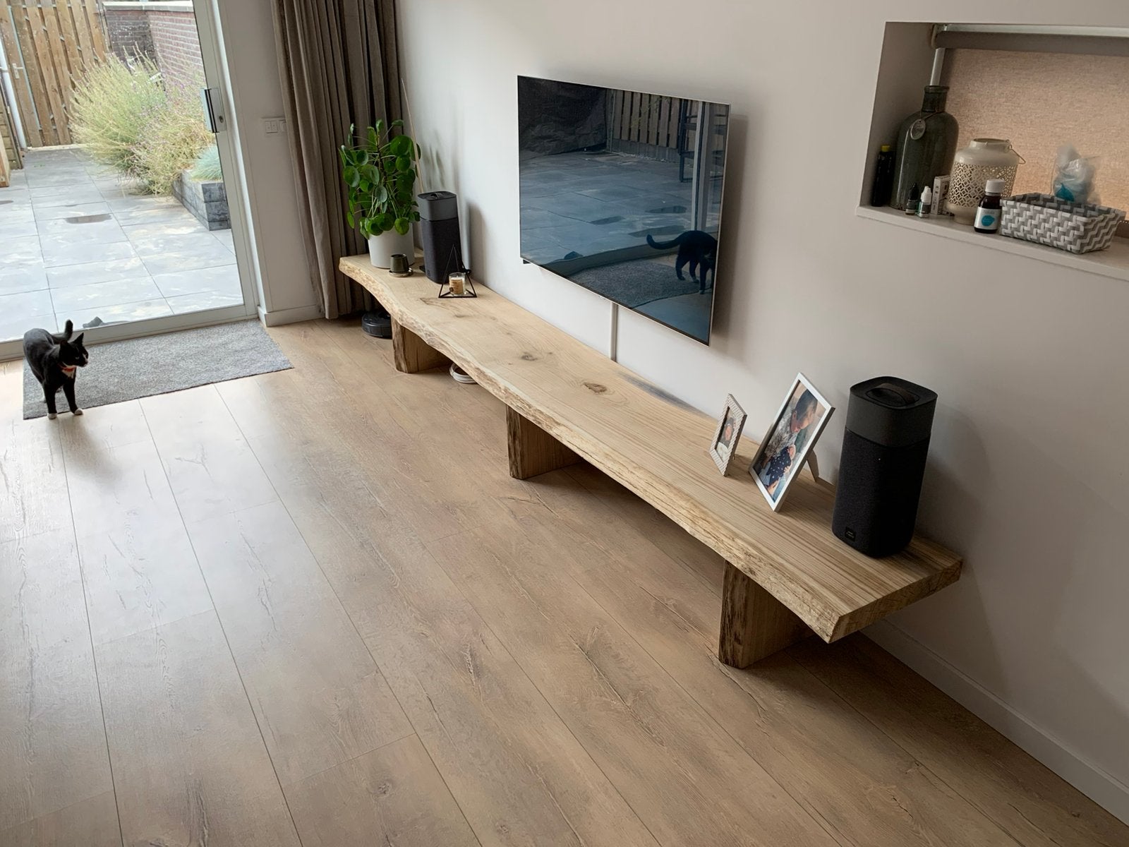 Massief eikenhouten plank voor bijv tv meubel, Ophalen, Eikenhout, Zo goed als nieuw, 200 cm of meer