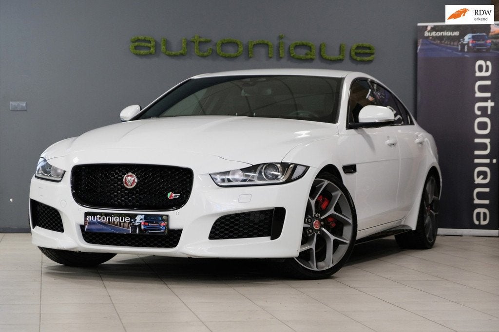 Jaguar XE 3.0 S *105dkm* 340pk |UNIEK in NL| 6 cilinder Navi, Auto's, Jaguar, Automaat, Automatische klimaatregeling, Achterwielaandrijving