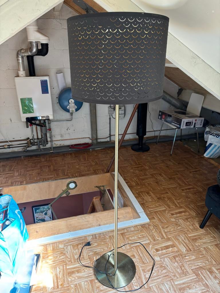 IKEA Nymö/Skaftet staande lamp goud/zwart, Ophalen, Zo goed als nieuw, Metaal, 150 tot 200 cm