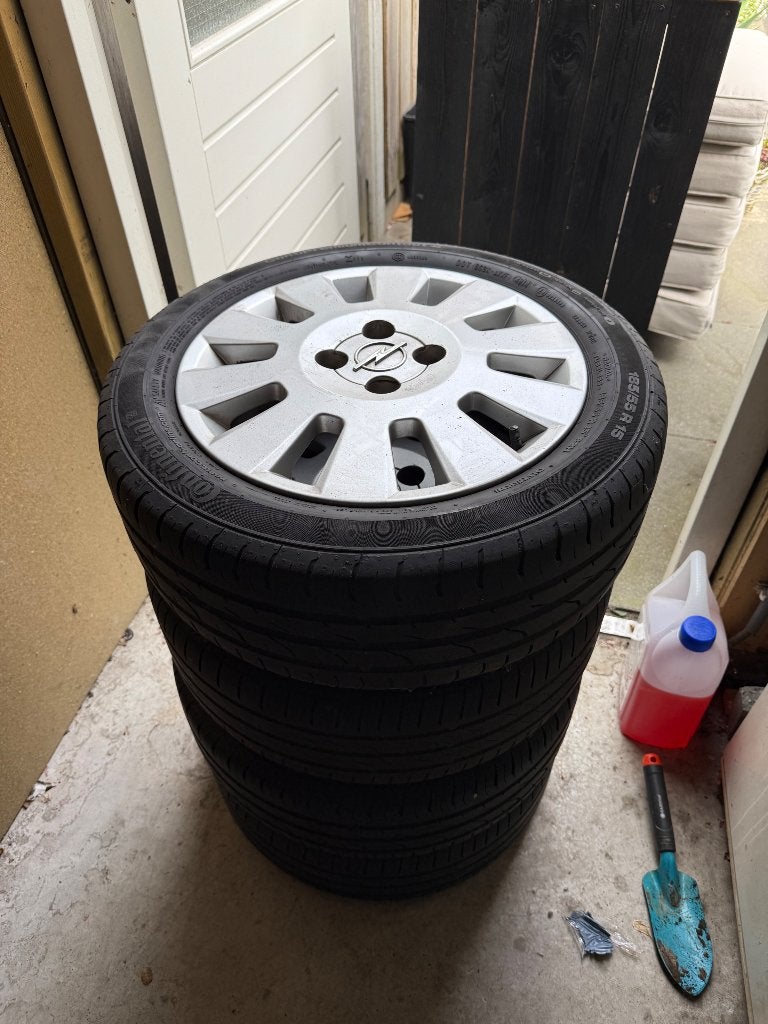Opel corsa velgen, Auto-onderdelen, Banden en Velgen, Ophalen, Gebruikt, 15 inch, Velg(en)