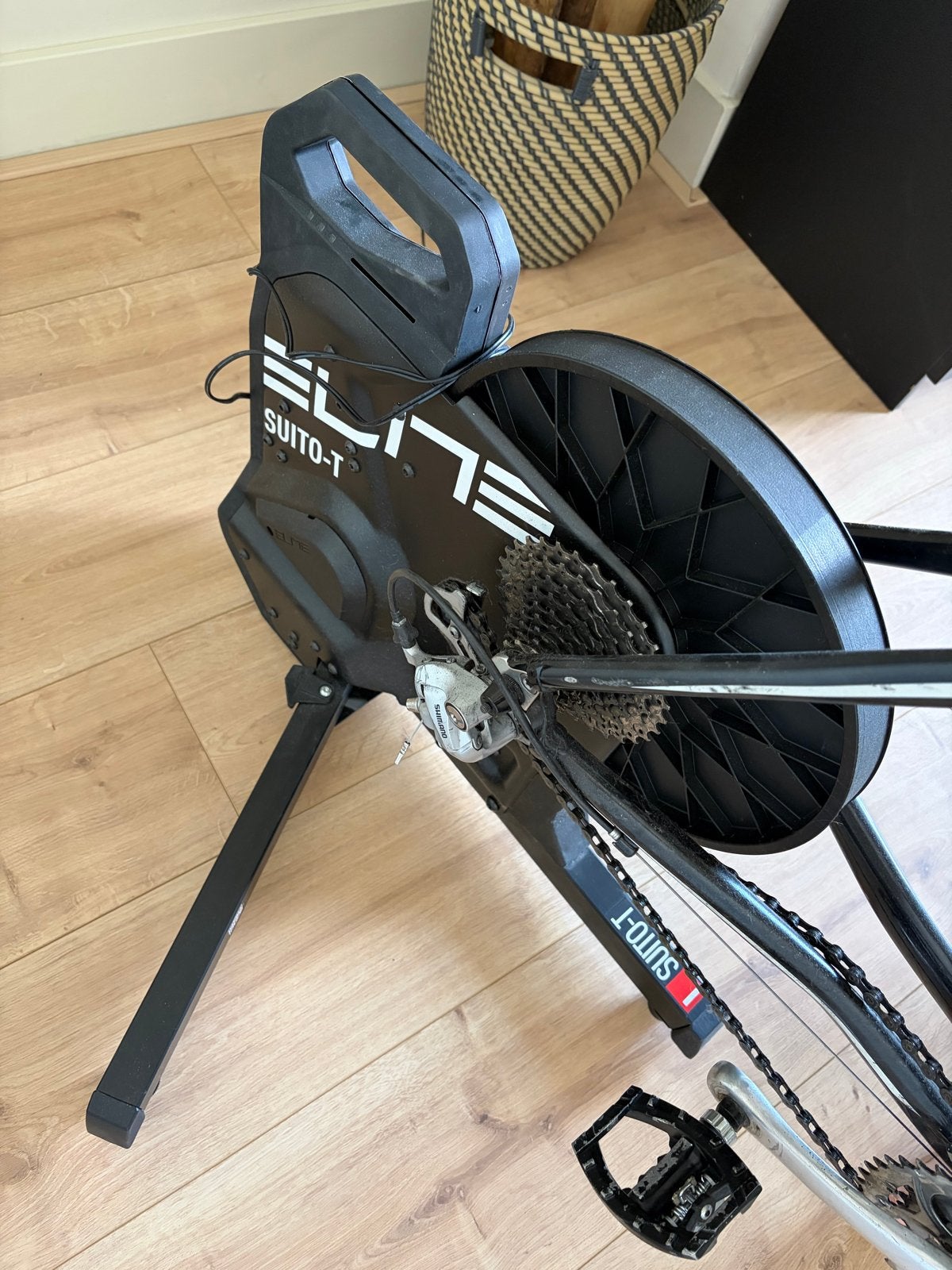 Elite Suito-T interactieve fietstrainer, Fietsen en Brommers, Fietsen | Racefietsen, Zo goed als nieuw, Overige merken, Meer dan 20 versnellingen