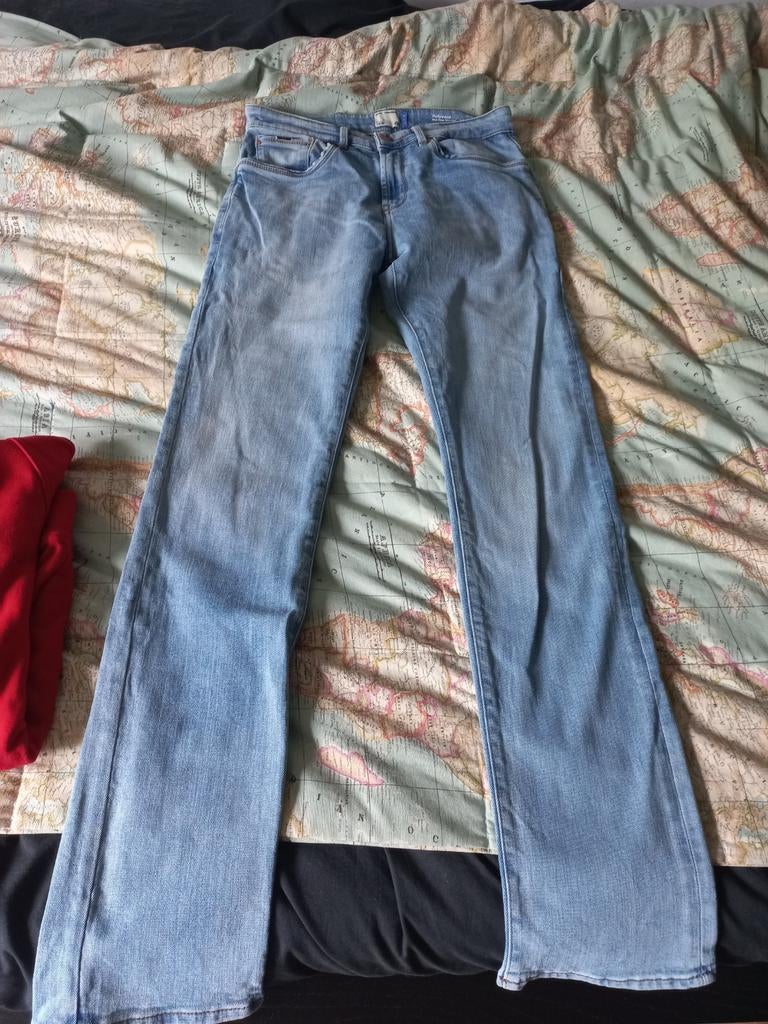 2 spijkerbroeken en een chino broek maat 28x34, Ophalen of Verzenden, Zo goed als nieuw, Blauw, W32 (confectie 46) of kleiner