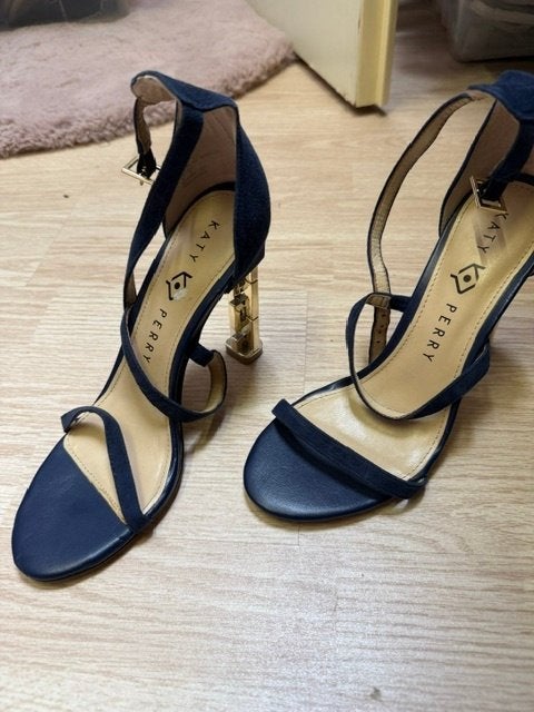 Marktkleding: Schoenen en laarzen (8 stuks), Ophalen, Zo goed als nieuw, Overige kleuren