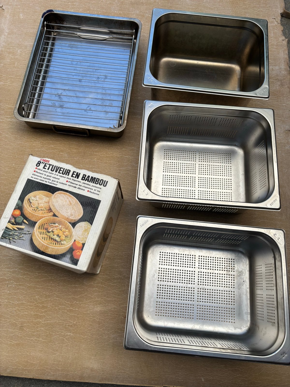 Restaurant keukenbenodigdheden: sleenbakken en zeefjes, Zilver, Ophalen of Verzenden, Metaal, Overige typen